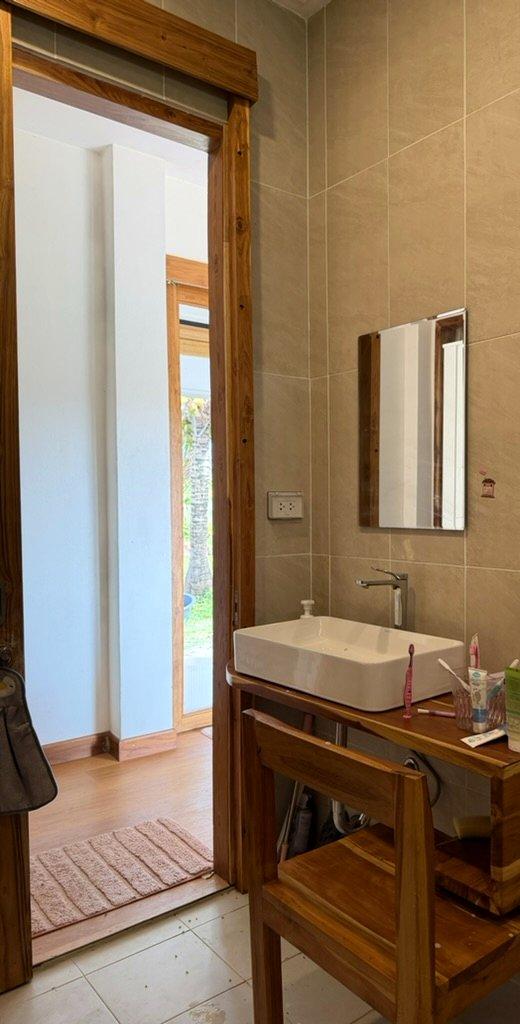 Sun&Night bathroom detail.